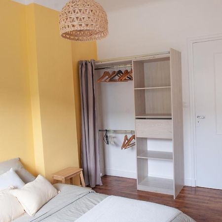 Appartement Spacieux Avec Balcon Et Parking 布雷斯特 外观 照片