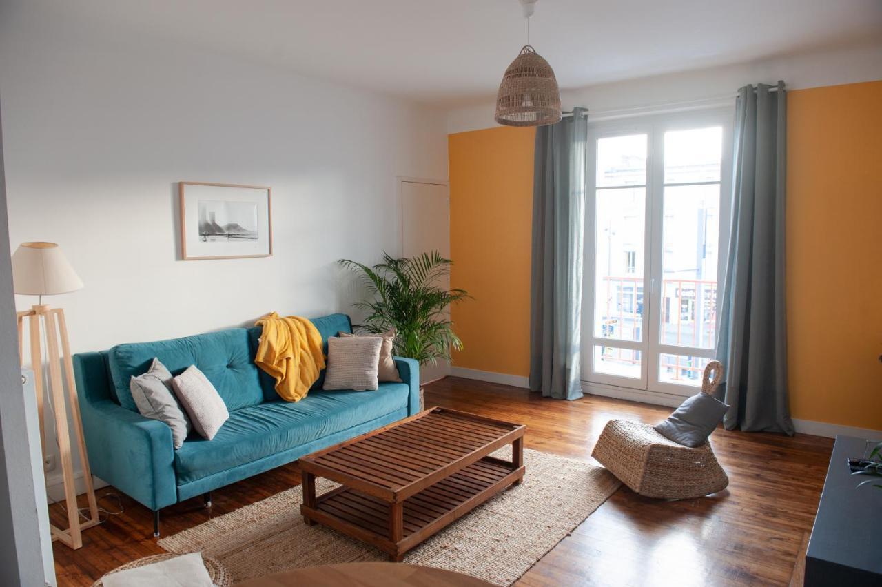 Appartement Spacieux Avec Balcon Et Parking 布雷斯特 外观 照片