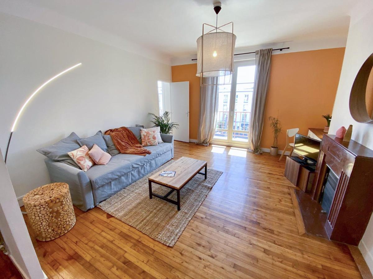 Appartement Spacieux Avec Balcon Et Parking 布雷斯特 外观 照片