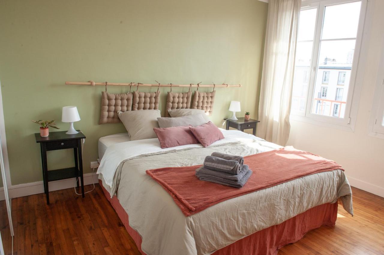 Appartement Spacieux Avec Balcon Et Parking 布雷斯特 外观 照片