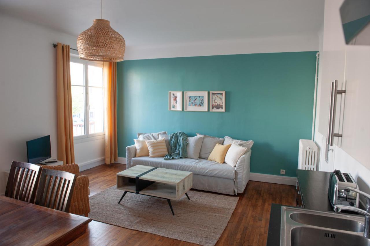 Appartement Spacieux Avec Balcon Et Parking 布雷斯特 外观 照片