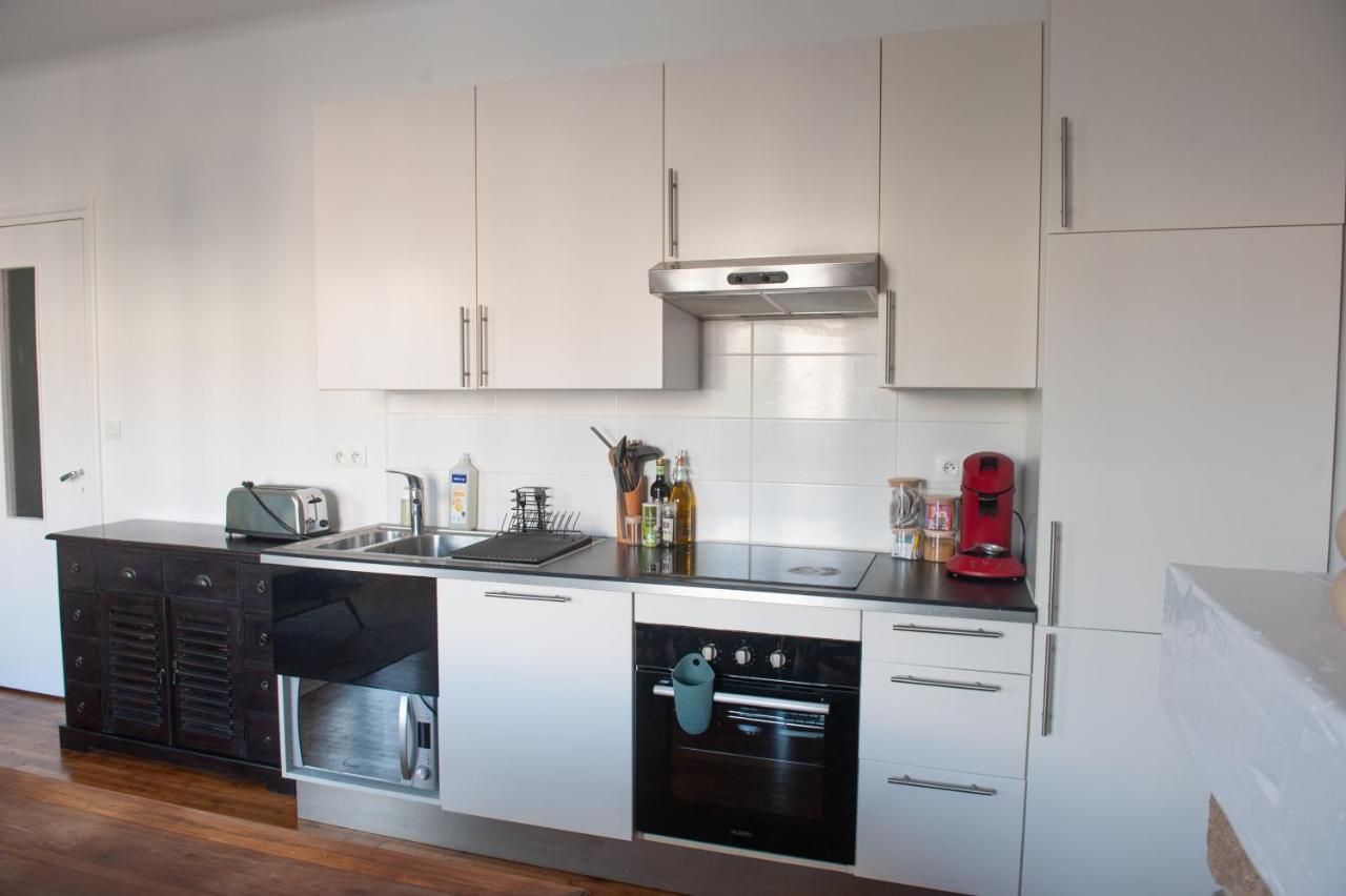 Appartement Spacieux Avec Balcon Et Parking 布雷斯特 外观 照片