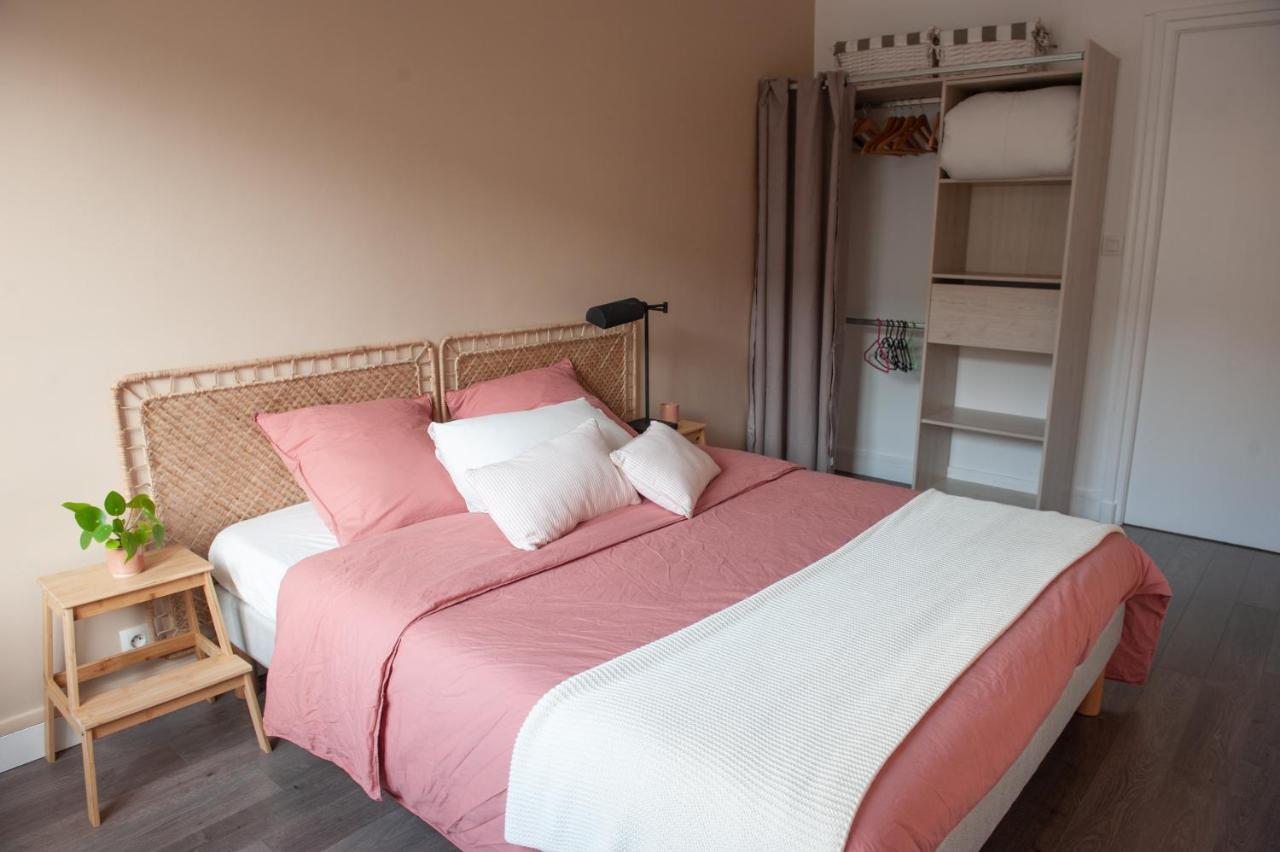 Appartement Spacieux Avec Balcon Et Parking 布雷斯特 外观 照片