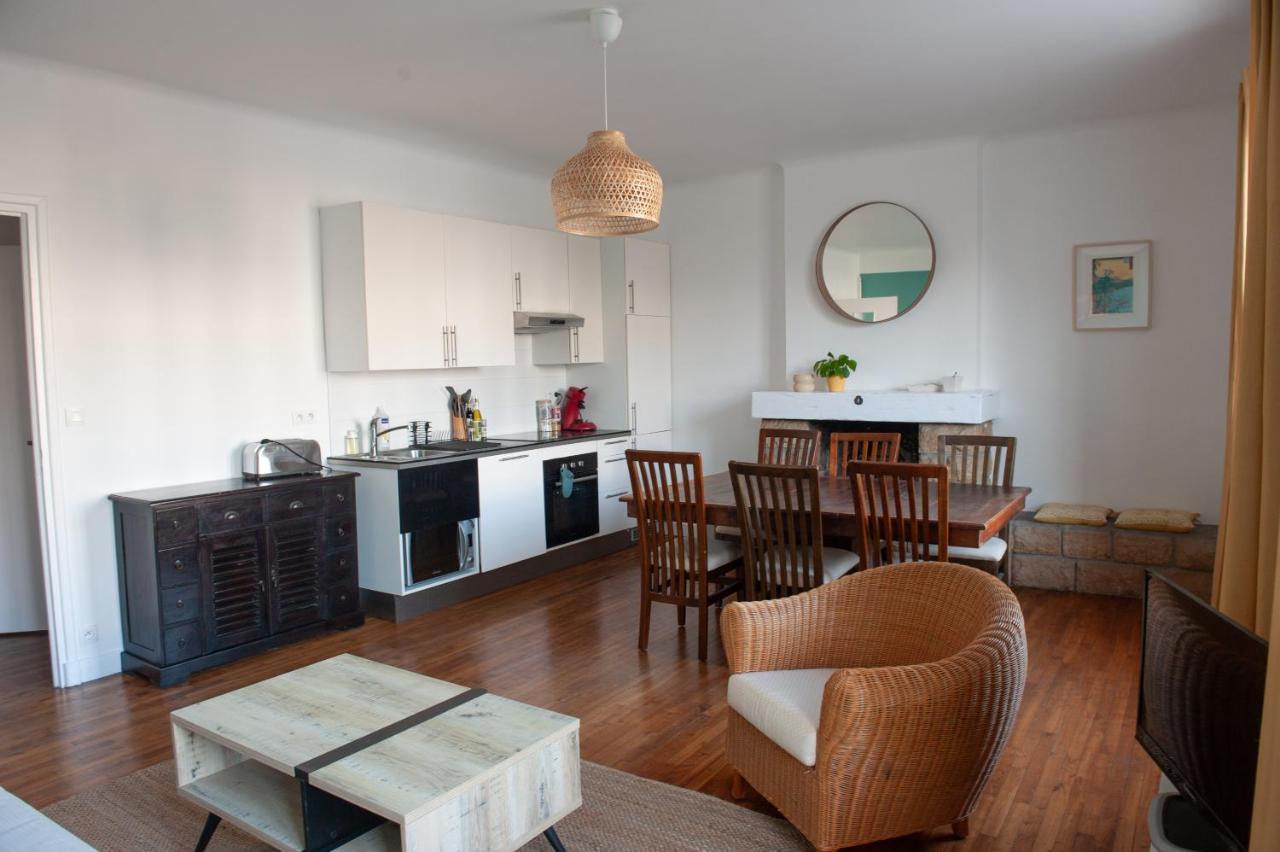 Appartement Spacieux Avec Balcon Et Parking 布雷斯特 外观 照片